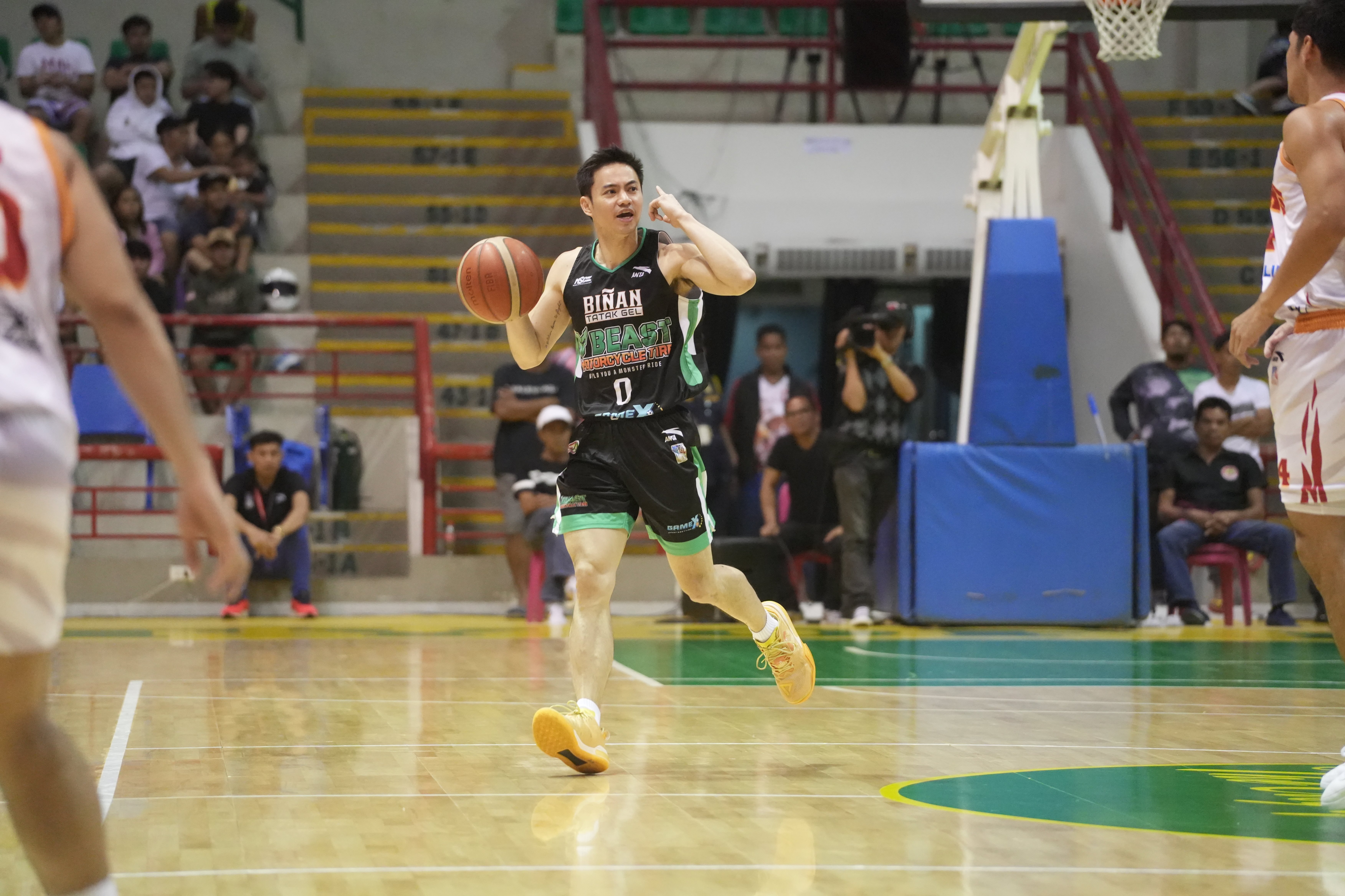 Raymundo fuels Rice Vanguards